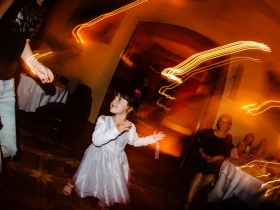 12-06-02-wedding-laurarobin-591